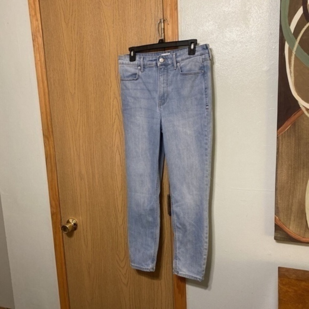 Tommy Jeans Size 10 Light Wash High-Rise Skinny Leg Ankle Jeans w/26.5" Inseam